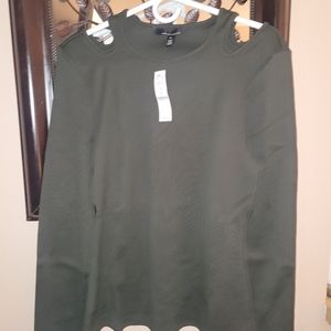 NWT WHBM Slim fit cutout top